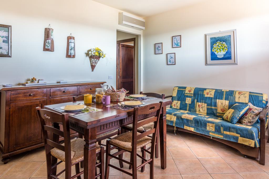 Agriturismo Borgo Campetroso ชูเวเรโต ภายนอก รูปภาพ